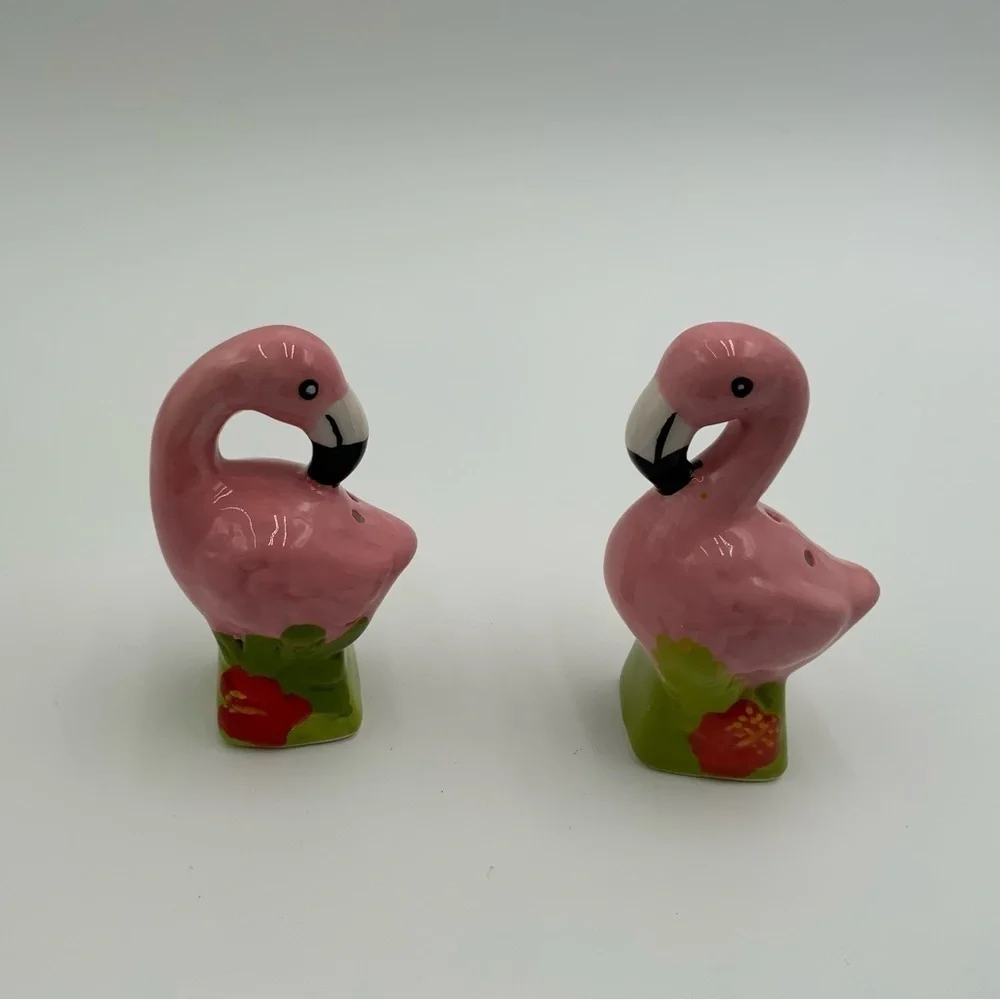 Novelty Pair Pink Flamingos Standing Salt & Pepper Shakers Size 3” New